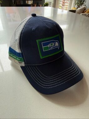 Seattle Seahawks Season Ticket Holder ‘22 Navy & White Trucker Hat
